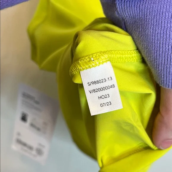 Athleta Vibrant Green Muscle Tee - Picture 3 of 4